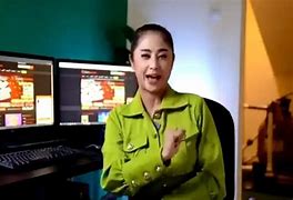 Iklan Judi Dewi Persik